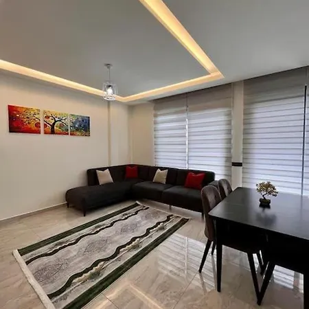 Two Bedroom Near The Sea 알란야
